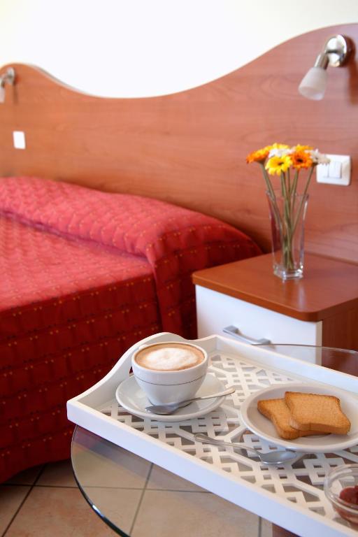 Motta SantʼAnastasia Motta Residence Hotel الغرفة الصورة
