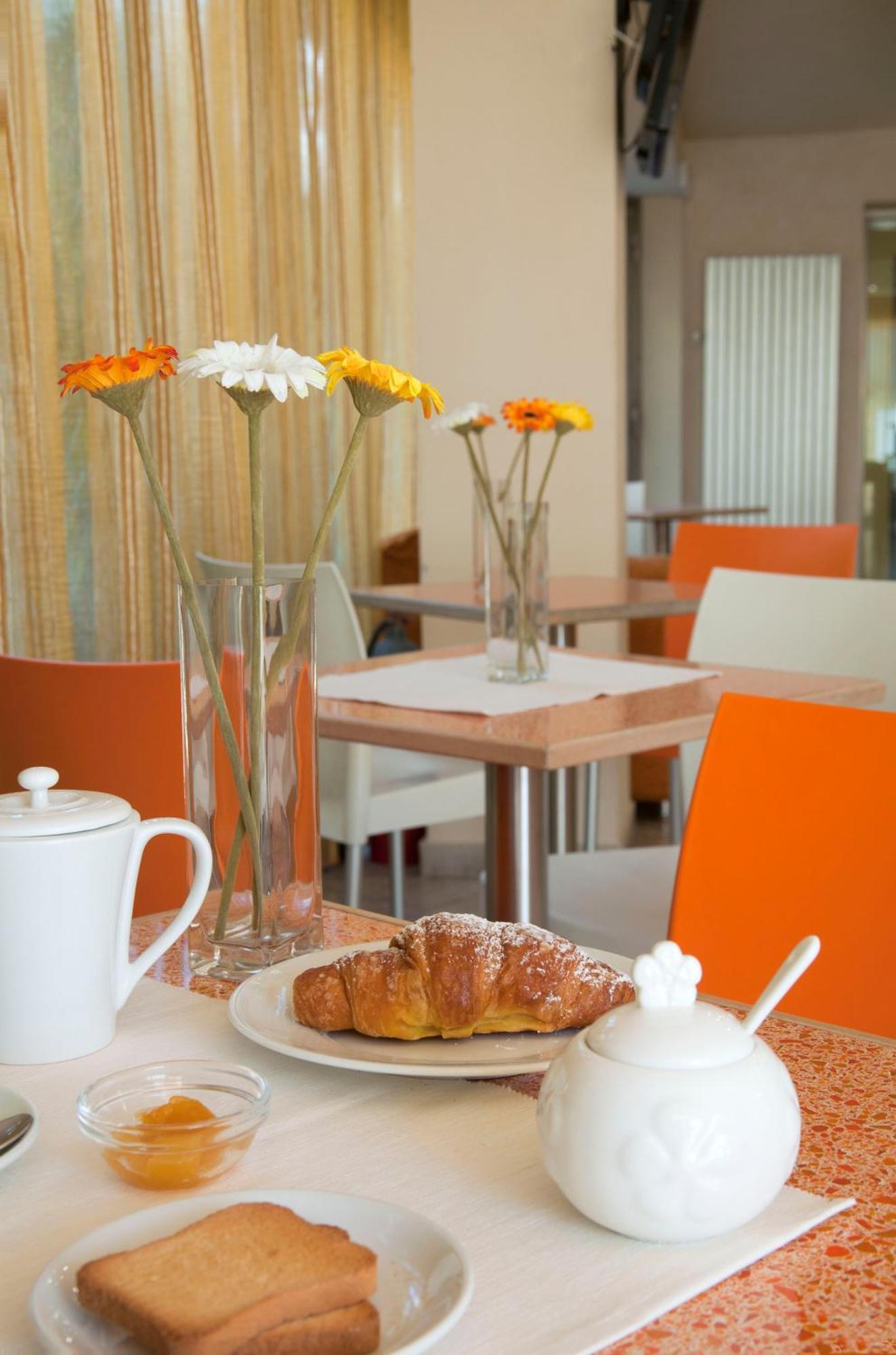 Motta SantʼAnastasia Motta Residence Hotel المظهر الخارجي الصورة
