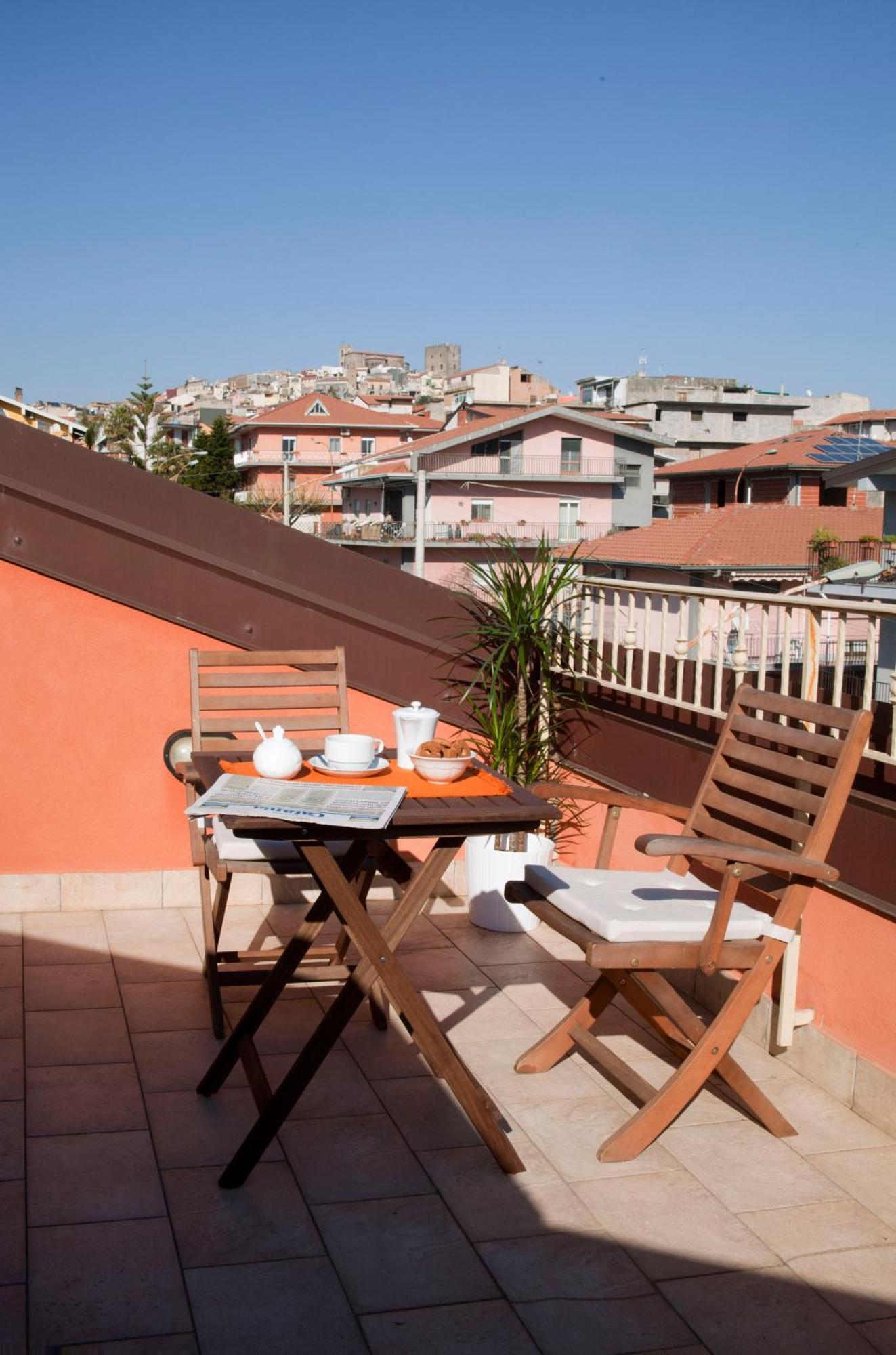 Motta SantʼAnastasia Motta Residence Hotel المظهر الخارجي الصورة